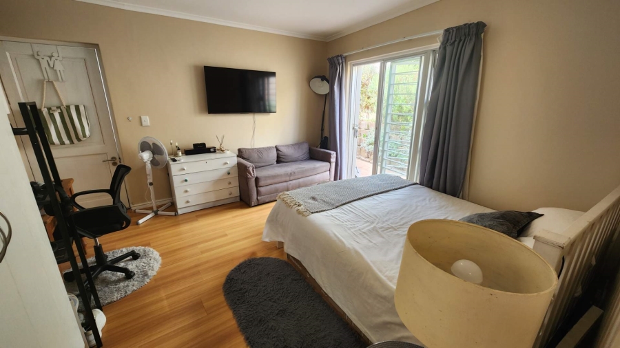 To Let 0 Bedroom Property for Rent in Sea Point Western Cape
